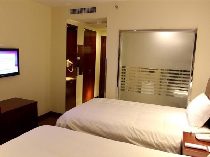 Greentree Inn Yiwu International Trade City Hotel Extérieur photo